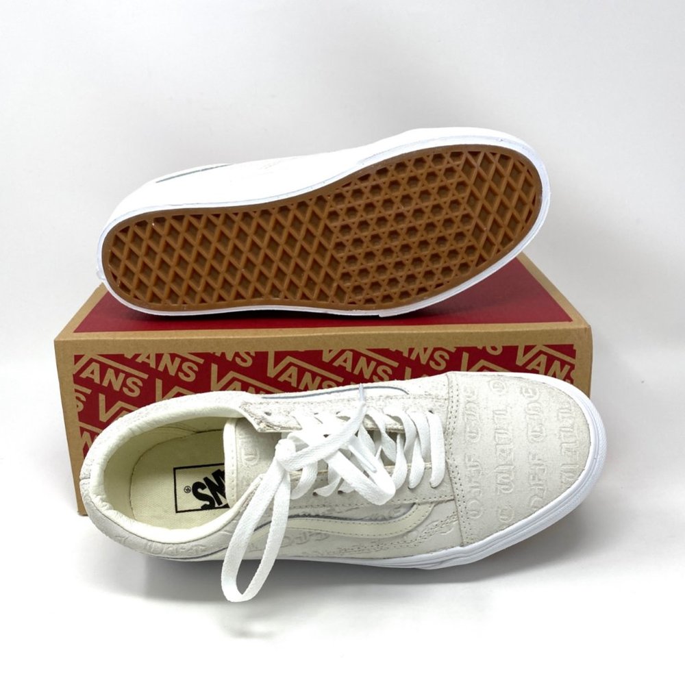 💖MEGA SALE💖VANS PLATFORM OLD Skool Suede Egret White Women's 10 VN0A3B3U4TE - Picture 2 of 11
